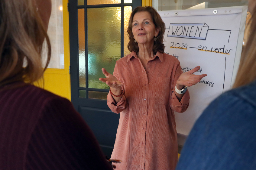 Vermogen tot verbinding, enthousiast, een positieve insteek.